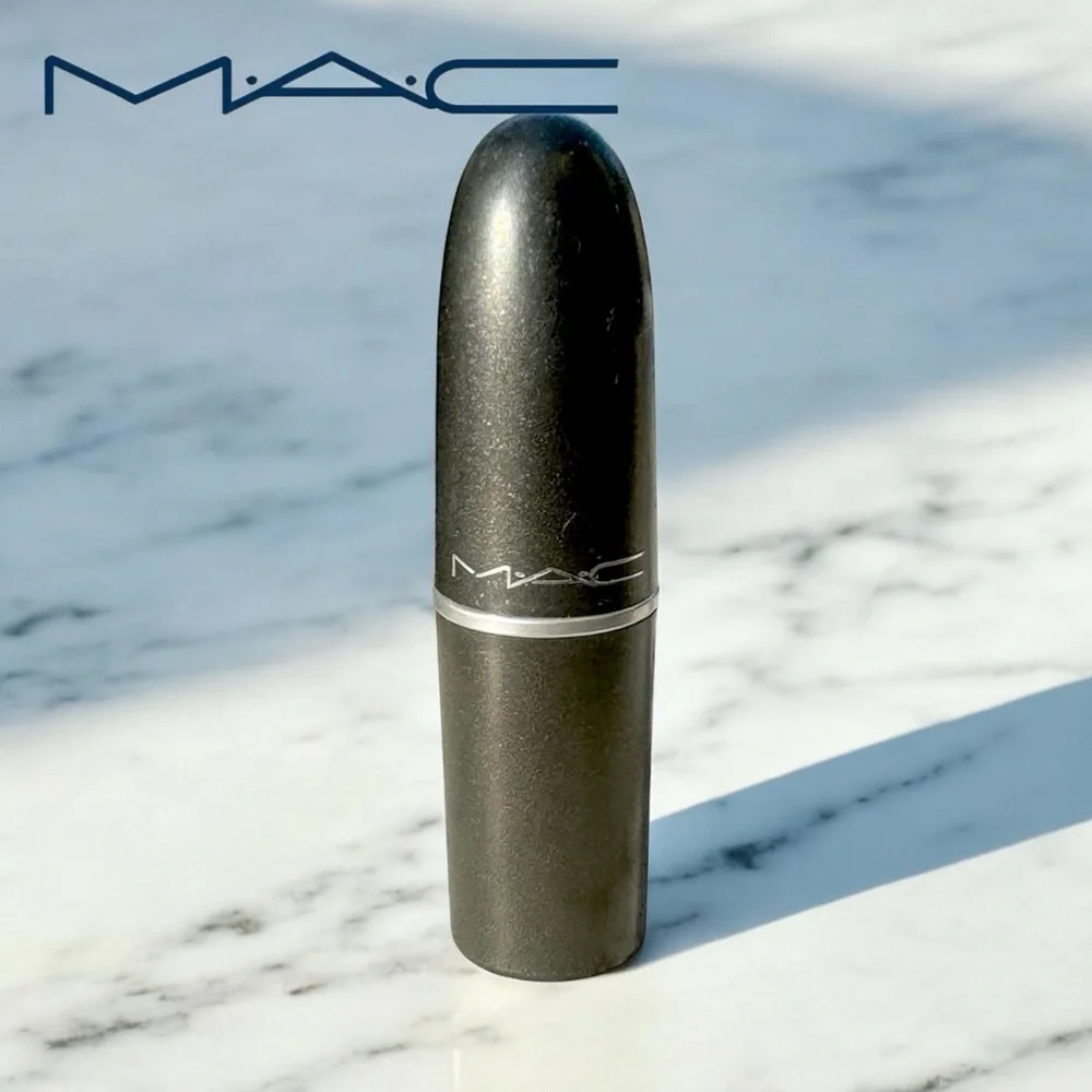 MAC LADY DANGER Matte Lipstick
